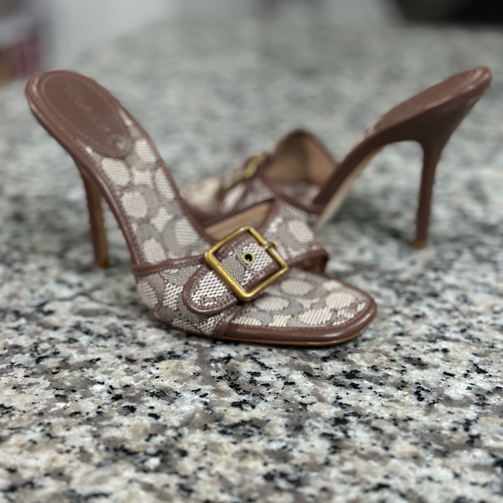 Iconic coach sandals! As seen on tv, worn twice sz9